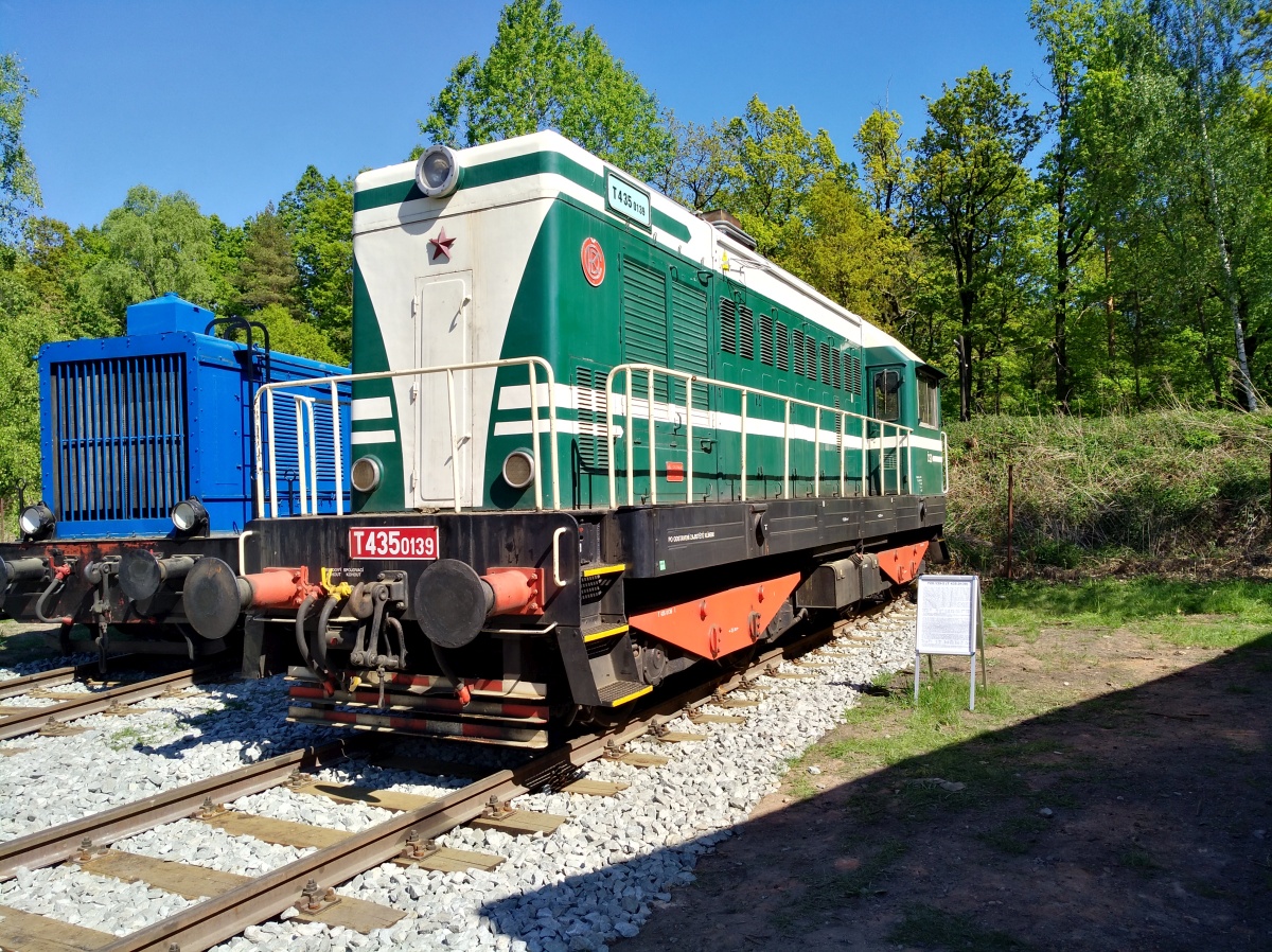 Motorová lokomotiva T435.0139 - foto 494